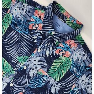 Izod Saltwater‎ Men's M Blue Tropical Short Sleeve Button Down Relaxed Shirt EUC
